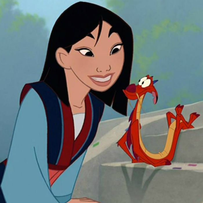 A decisão de tirar o dragão Mushu da história foi o que mais irritou os fãs de &quot;Mulan&quot;