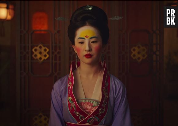 O primeiro trailer de "Mulan" deu um gostinho de cenas inspiradas na animação original, como a transformação de Mulan (Liu Yifei) na casamenteira