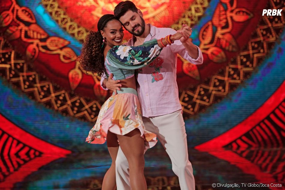 Dança dos Famosos 2019: Dandara Mariana acaba caindo e ...
