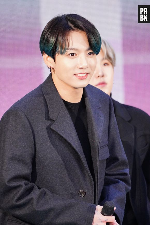 BTS: Jungkook tá com visual diferente e mostrando bastante seu corpo no "MAP OF THE SOUL: 7"