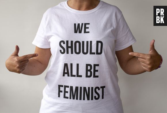 "Nós todos deveríamos ser feministas" e é verdade, a sociedade certamente seria mais igualitária e os direitos das mulheres garantidos