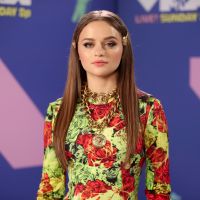 Joey King vai estrelar "Feios", novo filme da Netflix baseado em sequência de livros