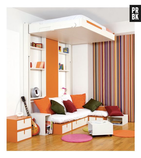 As camas suspensas, da Espace Loggia, têm várias opções de cores