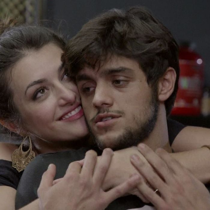 &quot;Malhação: Sonhos&quot;: Jade (Anaju Dorigon) e Cobra (Felipe Simas) são outro casal de destaque