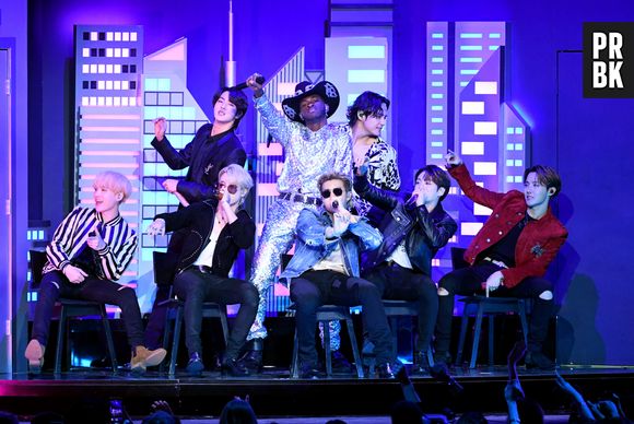 BTS se apresentou com Lil Nas X no Grammy 2020, com "Old Town Road"