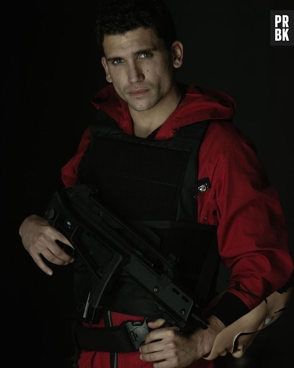 "La Casa de Papel" na Netflix: Jaime Lorente, o Denver, publica nova foto e fala sobre "contagem regressiva"