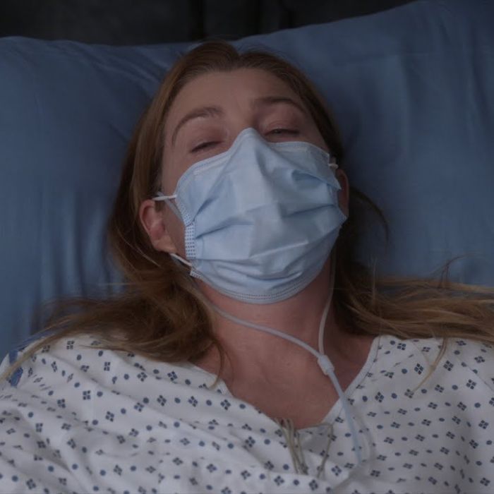 Na 17ª temporada de &quot;Grey&#039;s Anatomy&quot;, Meredith (Elllen Pompeo) está com Covid-19 e batalhando pela vida