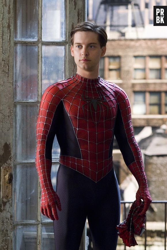 Segundo os fãs de "Homem-Aranha", Tobey Maguire transformou o super herói em um completo bobalhão.