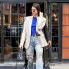 Kendall Jenner exibe look de inverno com calça wide leg