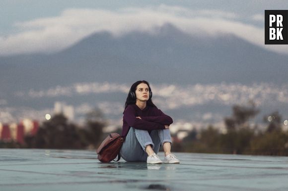 No fim de "Control Z", descobrimos que o pai de Sofia (Ana Valeria Becerril) está vivo. O que vem por aí?
