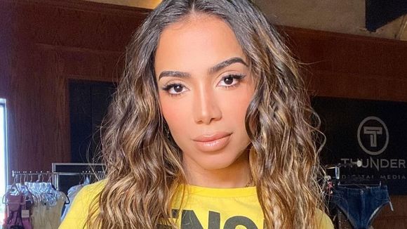 Anitta no Grammy? Billboard aposta na cantora