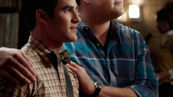 Em "Glee": Na 6ª temporada, Kurt (Chris Colfer) vê Blaine e Karofsky juntos!