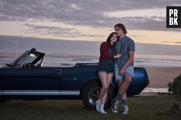 Joey King avalia amizade entre Elle e Lee: " Isso me deixa muito feliz porque eles são as pessoas que mais apoiam em cada outras vidas. E saber que eles sempre terão um ao outro é tão lindo"