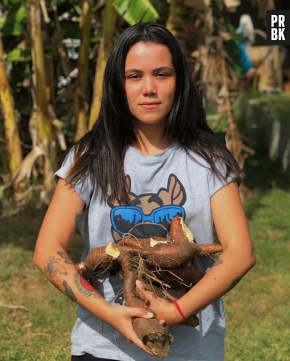 Deborah Martins posta receitas incríveis e comenta temáticas ligadas à causa indígena nas suas redes sociais