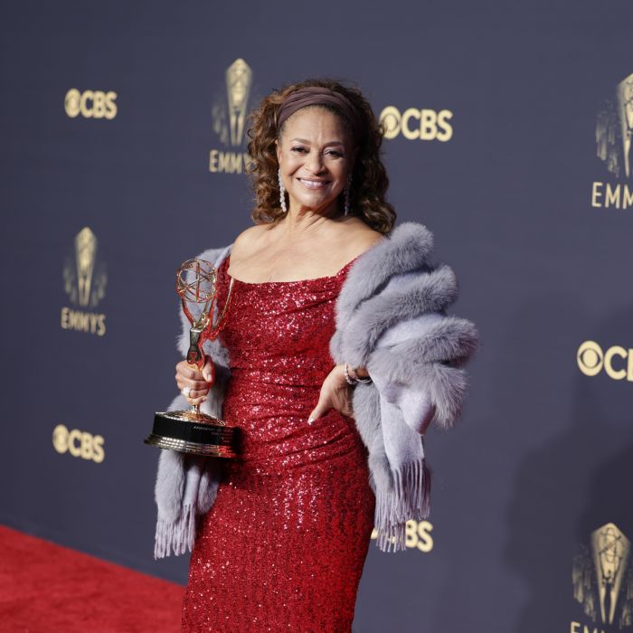 Emmy 2021: Debbie Allen foi a primeira mulher negra a ganhar o prêmio honorário &quot; The Governors Award&quot;    
