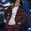 Harry Styles interrompeu seu show na noite da última quarta-feira (24) para dar conselho amoroso para fã