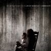 A franquia de sucesso "Invocação do Mal" acompanha os investigadores sobrenaturais Ed (Patrick Wilson) e Lorraine Warren (Vera Farmiga), que tentam ajudar uma família que enfrenta uma presença demoníaca