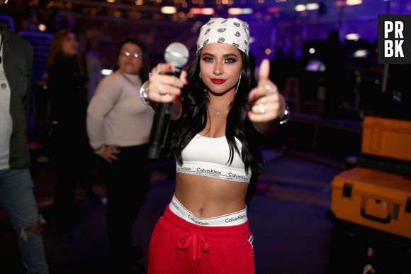 Becky G é uma das cantoras latinas de maior sucesso atualmente. Ela poderia estrelar o remake de "O Guarda-costas"?