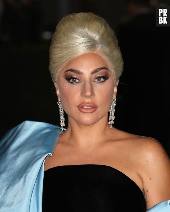 As pessoas acreditavam que Lady Gaga era interssexual por conta de uma fake news que circulou quando a artista estava começando na carreira