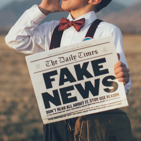 Relembre 9 fake news marcantes e que todo mundo caiu