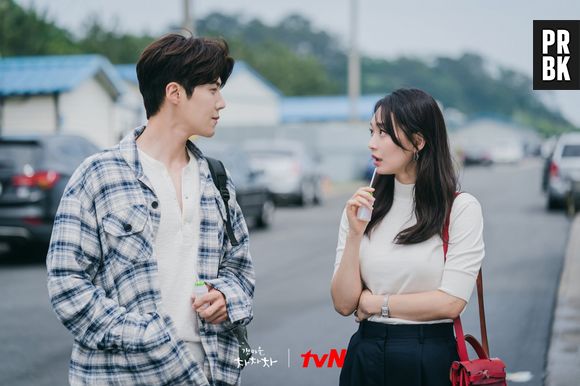 Kim Seon Ho e Shin Min Ah estrelaram "Hometown Cha-Cha-Cha"