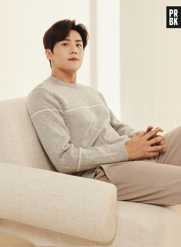 Kim Seon Ho foi dispensado de série que gravava