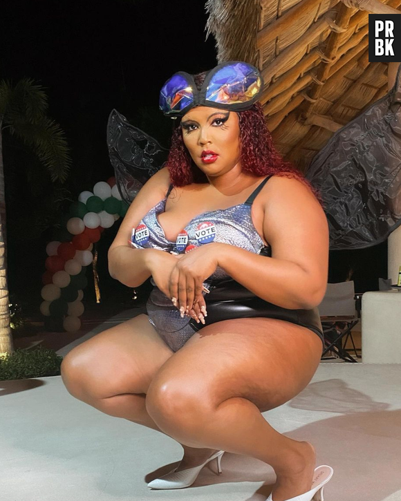 Meme do Halloween: Lizzo se fantasiou da mosca que pousou na cabeça do vice-presidente de Donald Trump durante debate. Debochada!