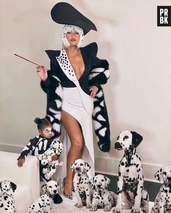 De Cruella De Vil, Kloe prova que as Kardashians são as donas do Halloween