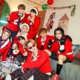 O Stray Kids lançou o   mini-álbum natalino "Christmas EveL" em novembro  