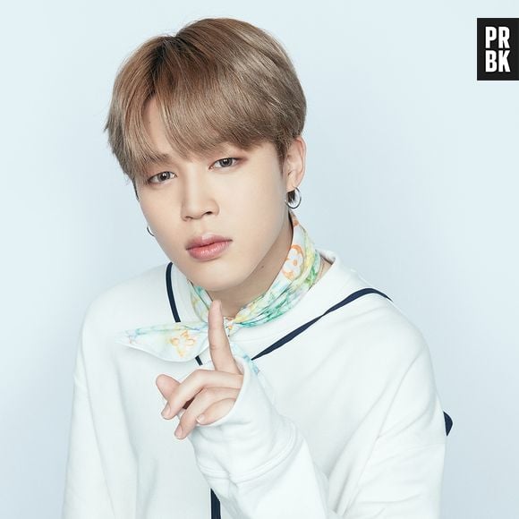 BTS Jimin adotou cabelo loiro escuro em 2021