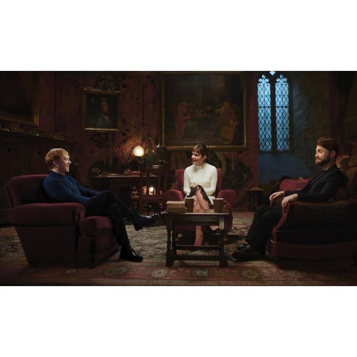  Rupert Grint, Emma Watson e Daniel Radcliffe em &quot;De volta a Hogwarts&quot;. O especial trará entrevistas e conversas do elenco 
