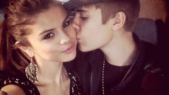 Boladona! Selena Gomez está muito #chatiada com o vídeo de Justin Bieber e Tati Neves