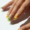 Jelly nails podem vir acompanhadas de desenhos