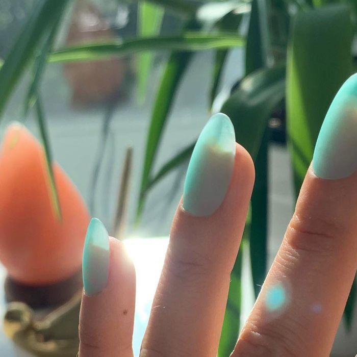 Jelly nails também podem ser feitas com esmalte fosco