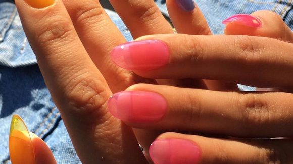 Jelly nails: como copiar a trend e 20 fotos para se inspirar