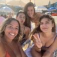 Lizeth Selene veio para o Brasil e aproveitou uma praia com Alanis Guillen e Giovanna Grigio