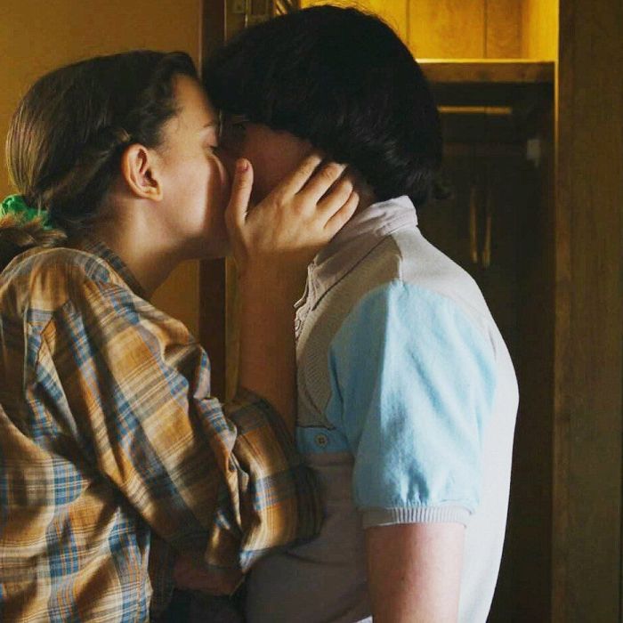 Dia do Beijo: em &quot;Stranger Things&quot;, Eleven e Mike têm beijo fofo