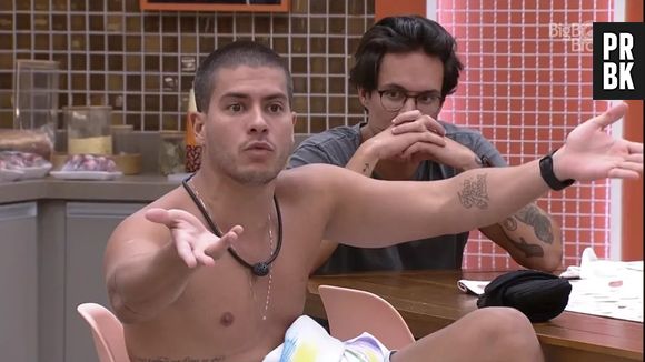 "BBB22": comentário de Arthur Aguiar deu ideia de pegadinha para Boninho, que anunciou plano na madrugada desta terça-feira (19)