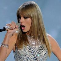 Taylor Swift é atração musical no Victoria's Secret Fashion Show 2013