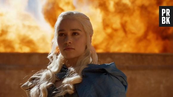 Emilia Clarke responde se participaria de spin-off de "Game of Thrones", "A Casa do Dragão"