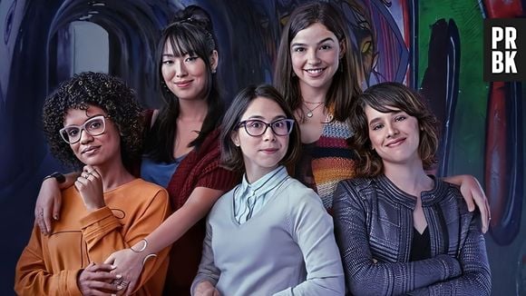 "As Five": Ellen (Heslaine Vieira), Lica (Manoela Aliperti) e nova personagem engatam em triângulo amoroso na 2ª temporada