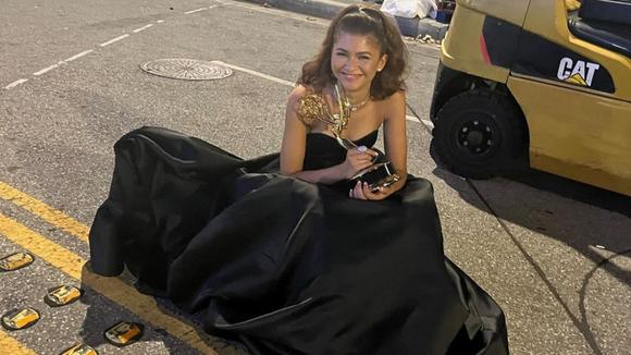 Zendaya: saiba para quem ela contou sobre prêmio no Emmy 2022 primeiro