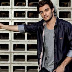Hugo Bonemer entra na novela "Alto Astral" e fala sobre gravações: "Estou me sentindo em casa!"