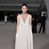 Alexandra Daddario  prestigia segundo aniversário do Academy Museum, em Los Angeles, no dia 15 de outubro de 2022
