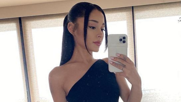 Ariana Grande está loira! Vote no seu cabelo preferido da cantora