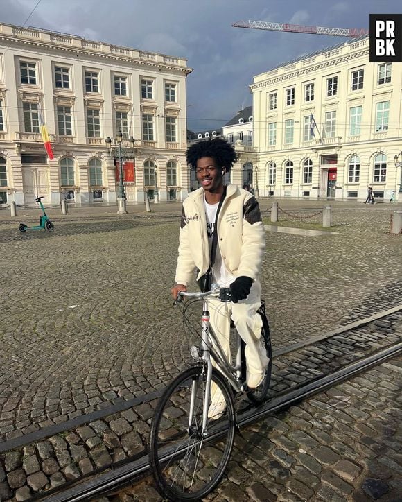 Lil Nas X está viajando pela Europa