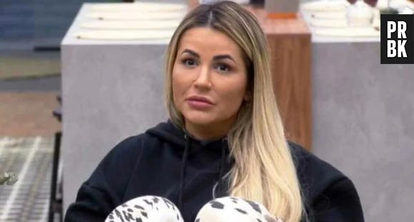 Deolane Bezerra é advogada, influenciadora e viúva de MC Kevin