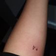 Maisa tem uma tatuagem "+A", que significa seu nome