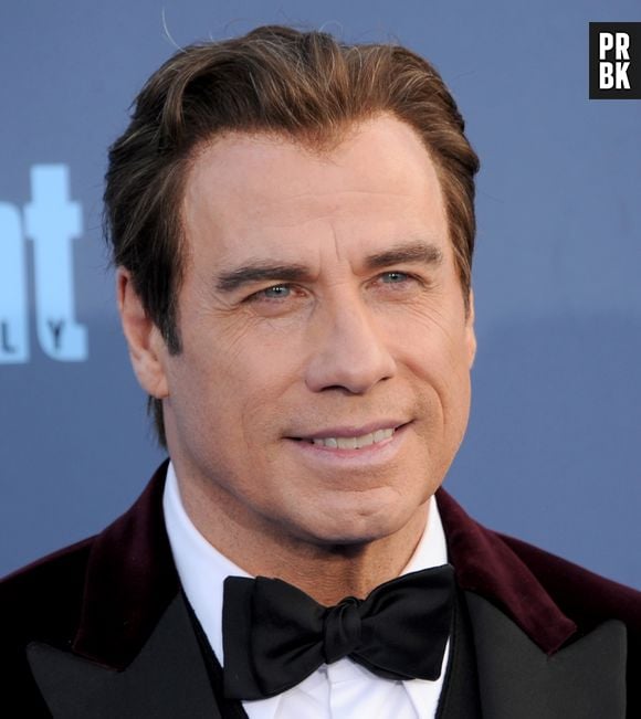 John Travolta apostou no botox e outros procedimentos estéticos e ficou com um rosto bem diferente