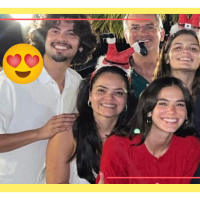 Bruna Marquezine e Xolo Maridueña passam Natal em família e famosos comentam